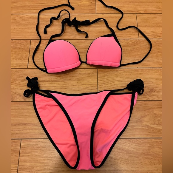 💥4/$30 bikinis- two piece sets - Picture 9 of 13